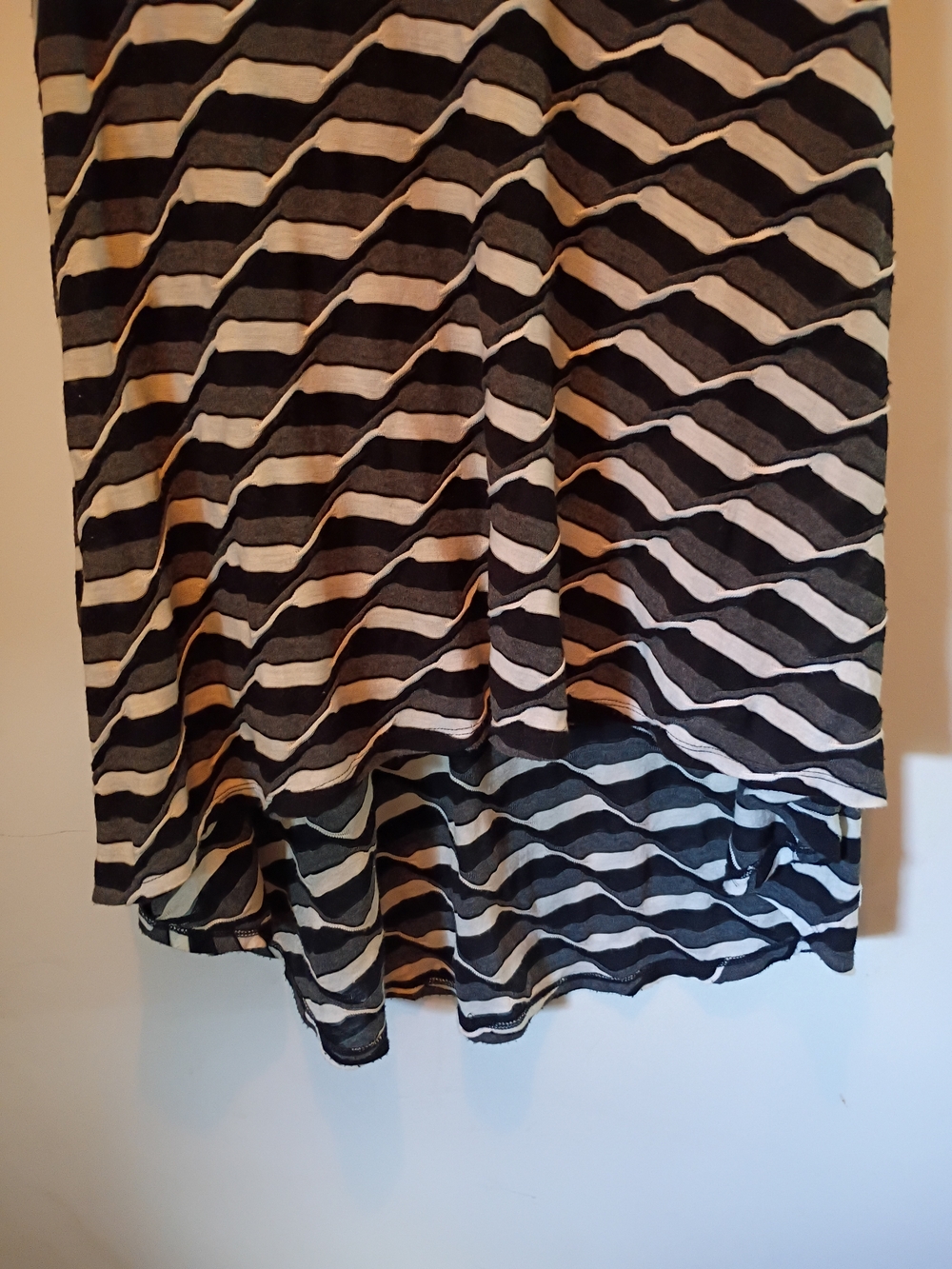 Beige by eci Black & White Geometric Midi Dress - Picture 3 of 9